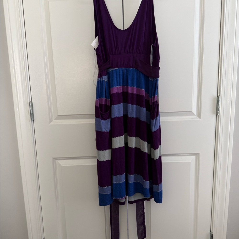 Chic Backless Striped Dress in Purple and Blue